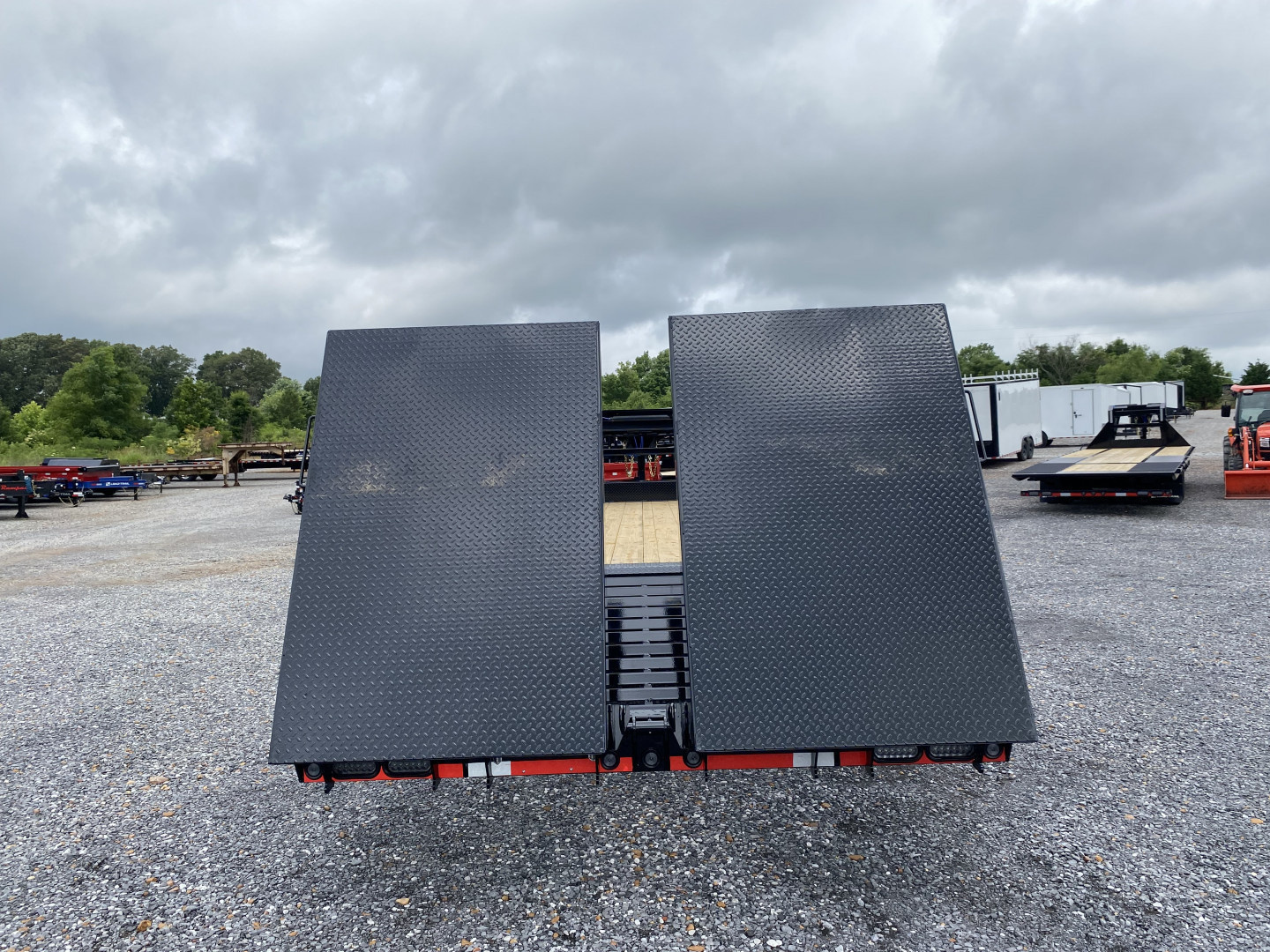 New 2025 Load Trail Gooseneck Trailer | 102" x 25' 14K GVWR