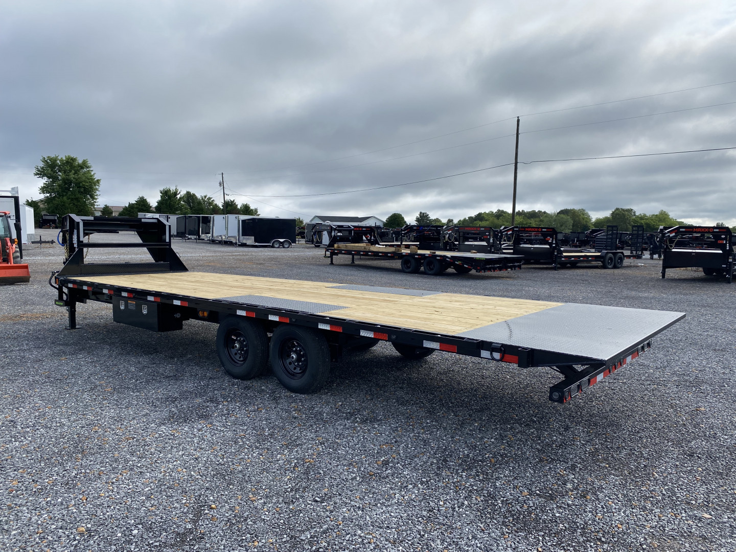 New 2025 Load Trail 102" x 28' 14k Gooseneck Deckover Tilt Trailer