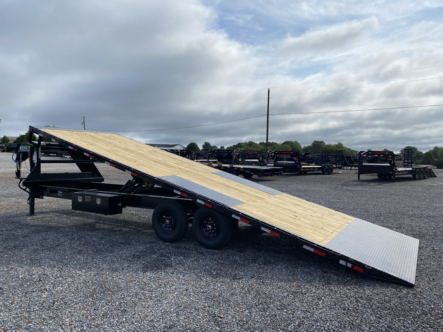 New 2025 Load Trail 102" x 28' 14k Gooseneck Deckover Tilt Trailer