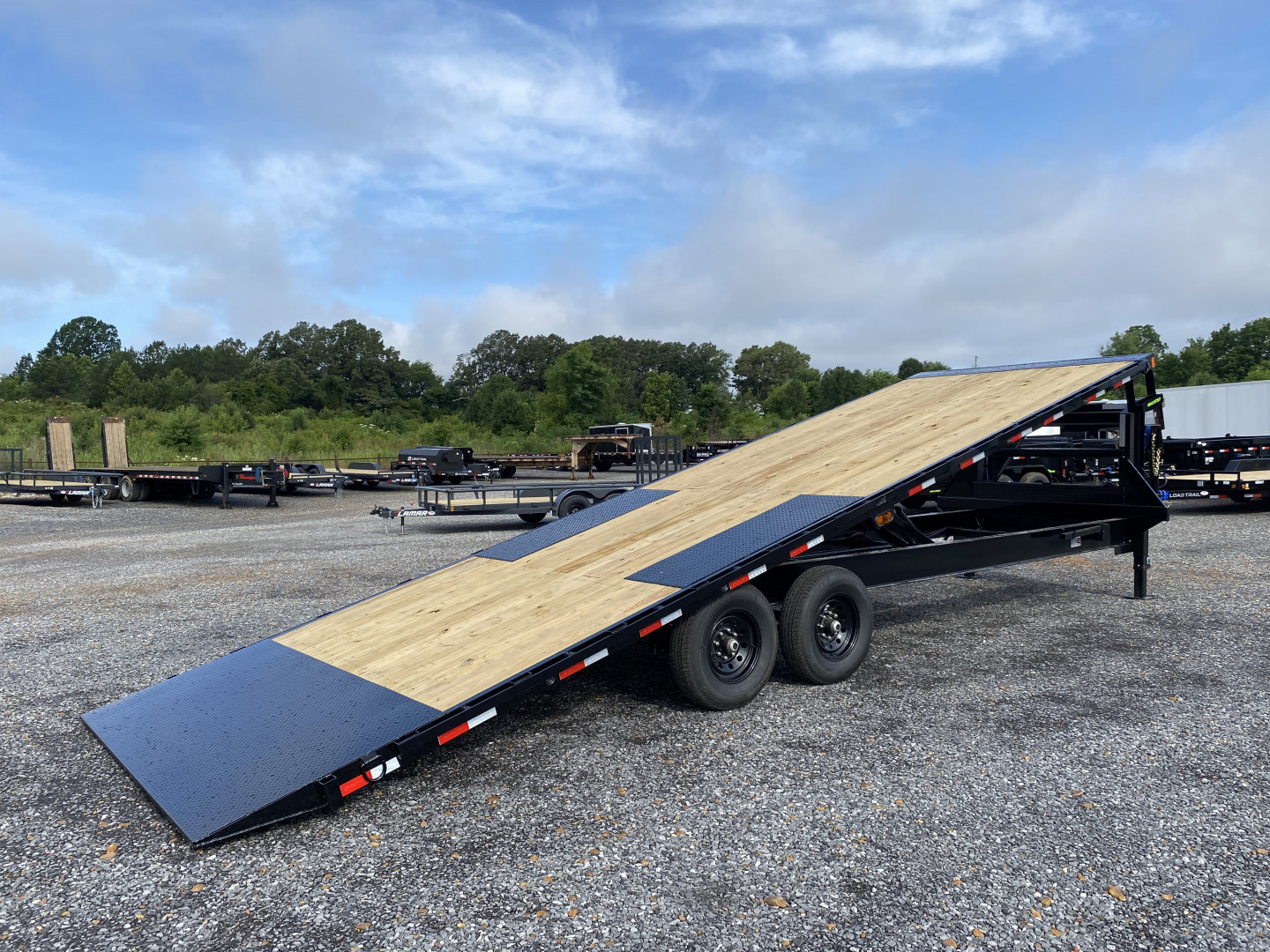 New 2025 Load Trail 102" x 28' 14k Gooseneck Deckover Tilt Trailer