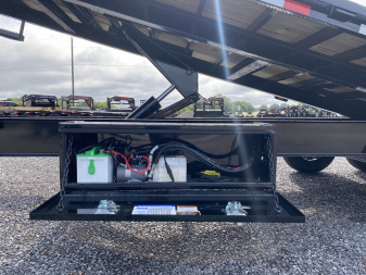 New 2025 Load Trail 102" x 28' 14k Gooseneck Deckover Tilt Trailer