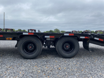 New 2025 Load Trail Gooseneck Flatbed Trailer | 102" x 30' 24K GVWR