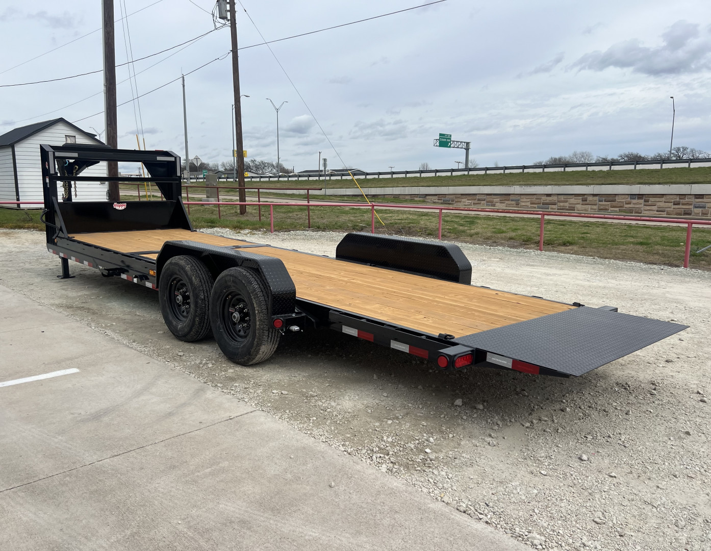 New 2026 PJ 83"x24' Gooseneck Equipment Tilt Trailer – T6