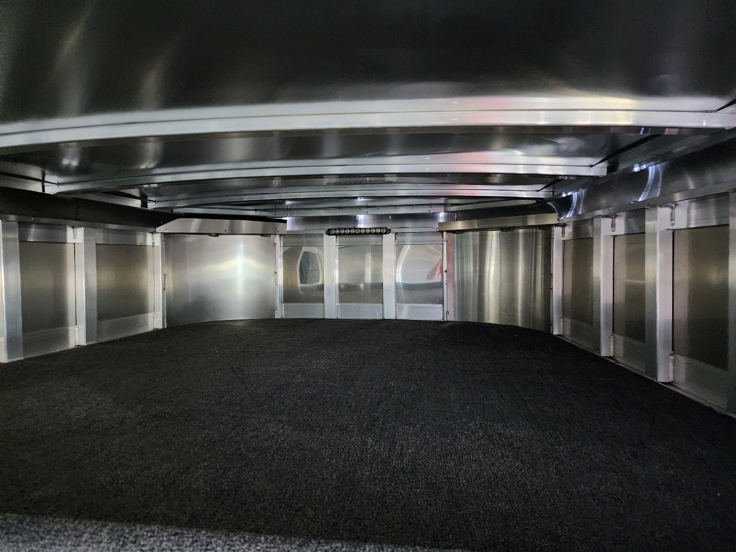 New 2025 Exiss Exhibitor 8022W 8 Pen / Stock Combo Trailer