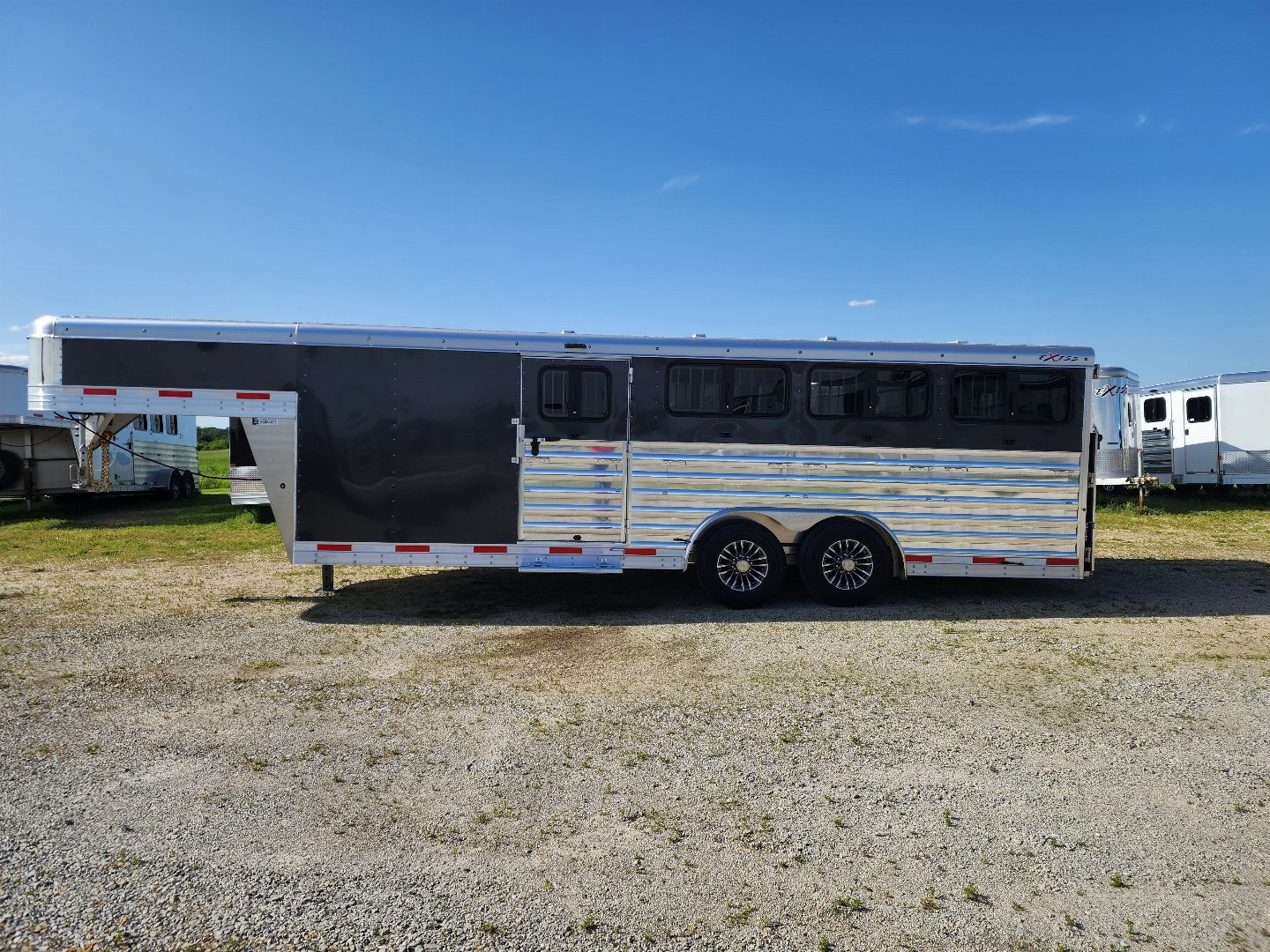 New 2025 Exiss Exhibitor 8022W 8 Pen / Stock Combo Trailer