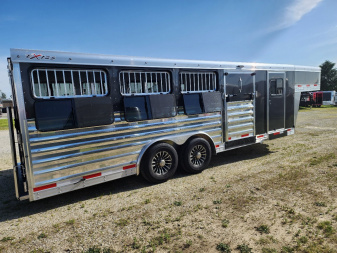 New 2025 Exiss Exhibitor 8022W 8 Pen / Stock Combo Trailer