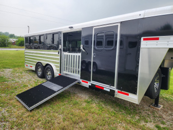 New 2025 Exiss Exhibitor 8022W 8 Pen / Stock Combo Trailer