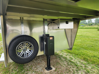 New 2025 Exiss Exhibitor 8022W 8 Pen / Stock Combo Trailer