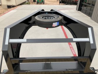 New 2026 PJ 102"x40' GN Low-Pro Flatbed w/ Singles - LS