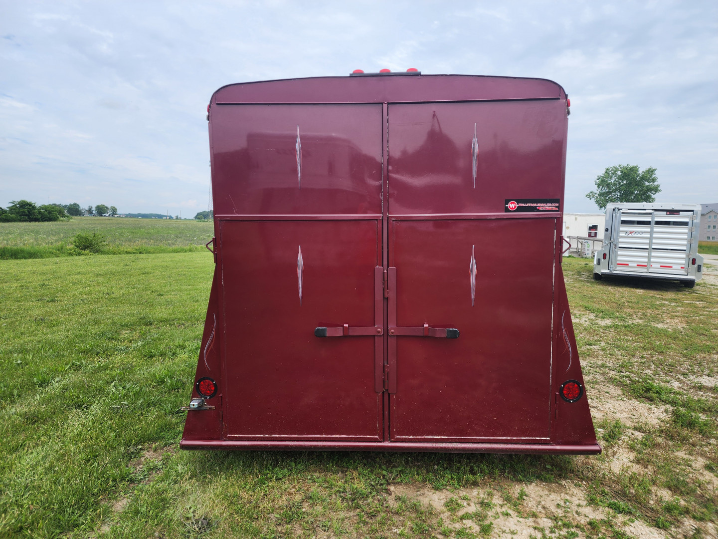 Used 1999 Big Valley LQ 2H Straight Load B/P Horse Trailer ( No Trade )