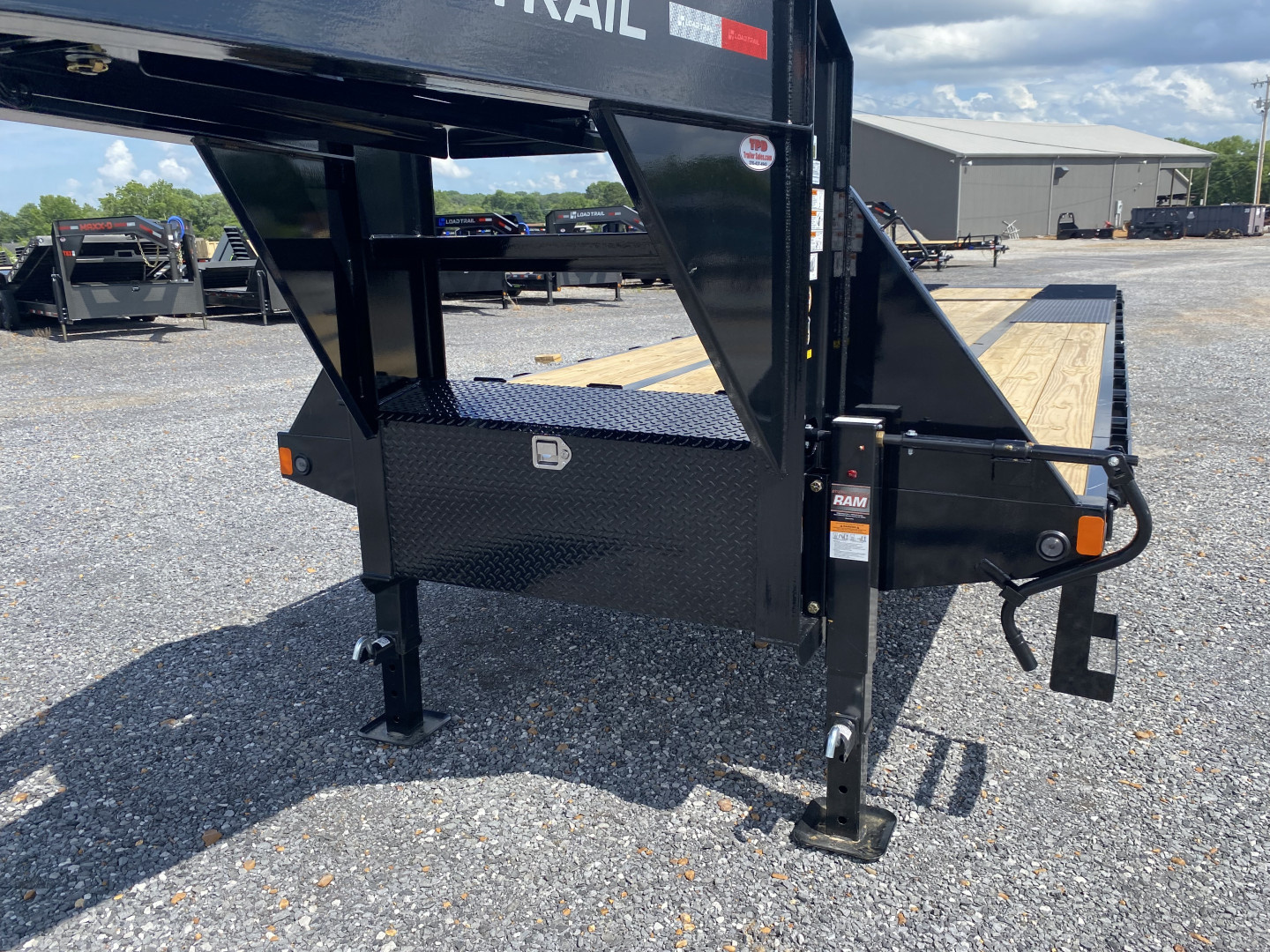 New 2025 Load Trail Gooseneck Trailer | 102" x 32' 24K GVWR