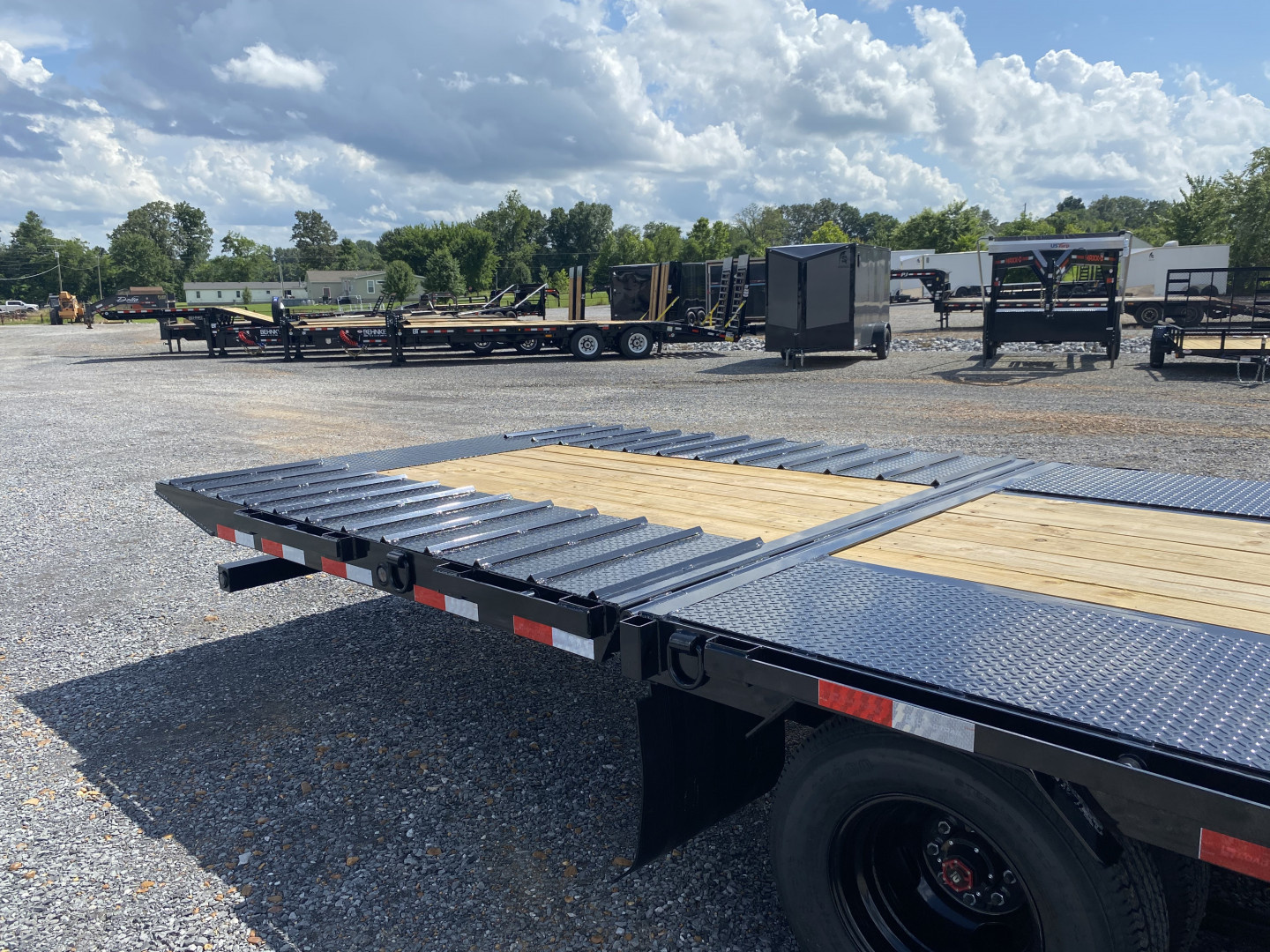New 2025 Load Trail Gooseneck Trailer | 102" x 32' 24K GVWR