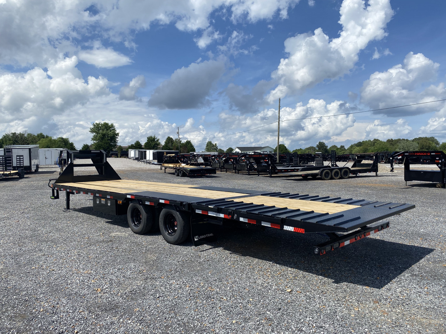 New 2025 Load Trail Gooseneck Trailer | 102" x 32' 24K GVWR