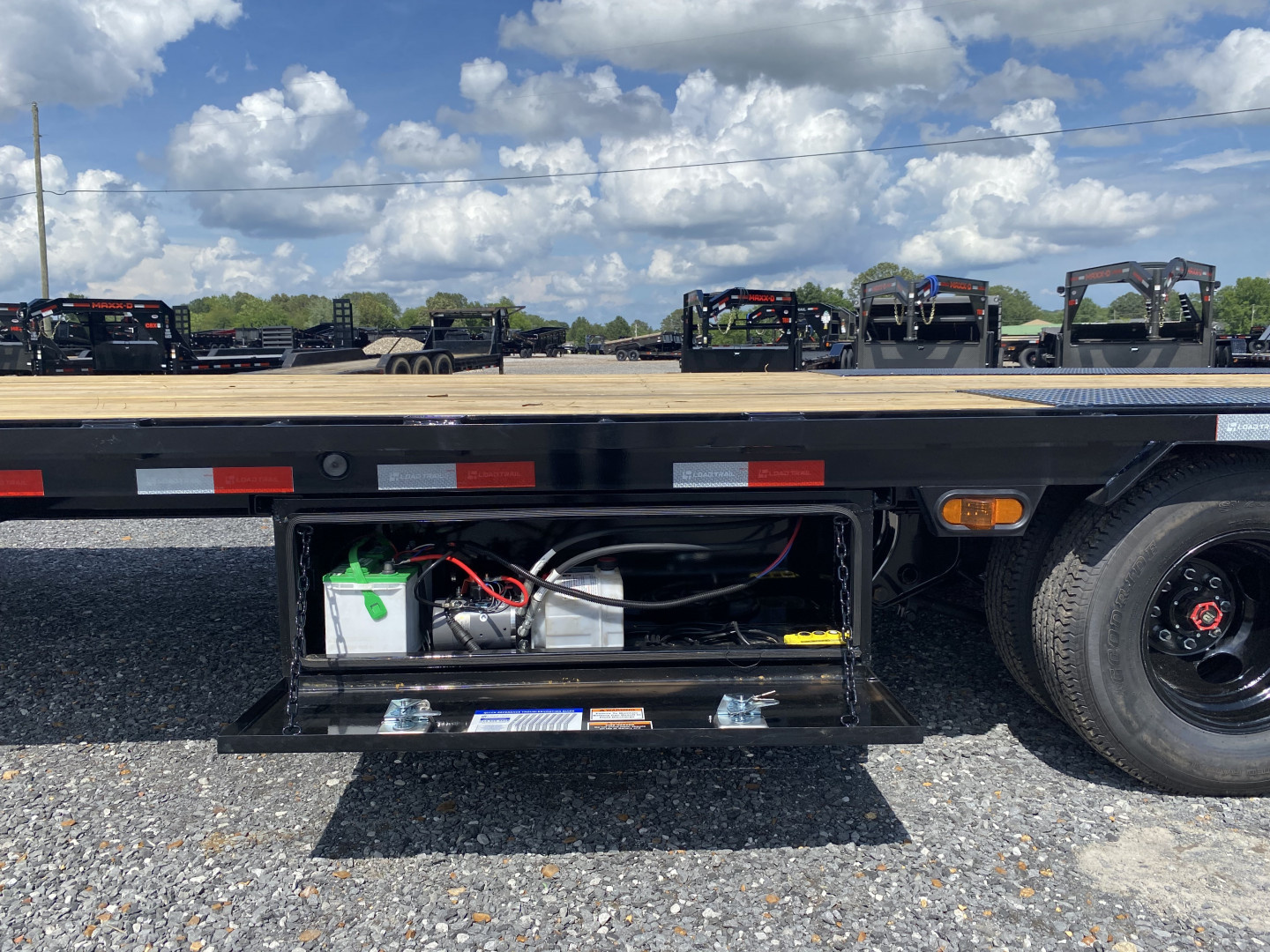 New 2025 Load Trail Gooseneck Trailer | 102" x 32' 24K GVWR