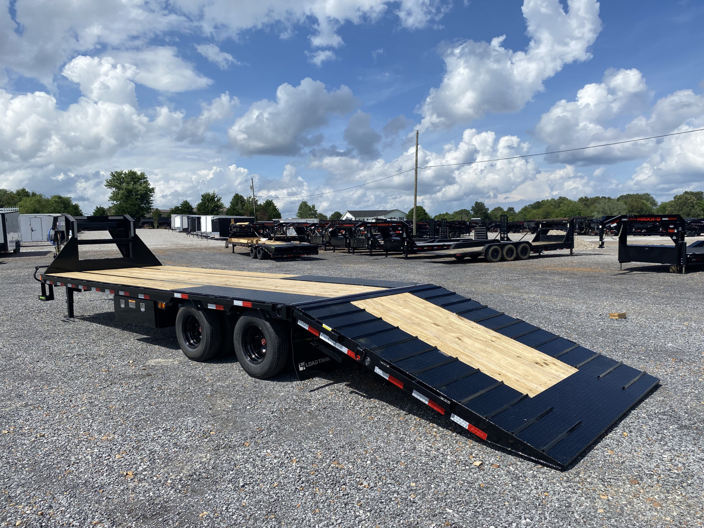 New 2025 Load Trail Gooseneck Trailer | 102" x 32' 24K GVWR