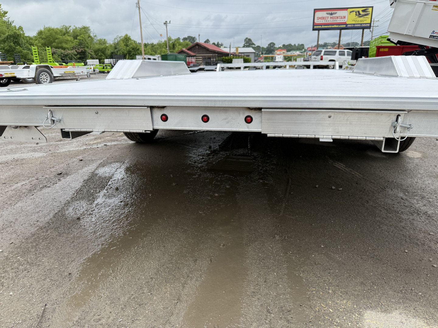 New 2025 Aluma WB20H-TA-EL-DOF-R-RR Utility Trailer