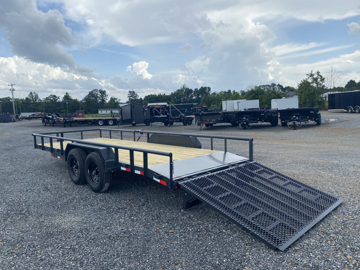 New 2025 Lamar 83"x20' 10k Utility Trailer