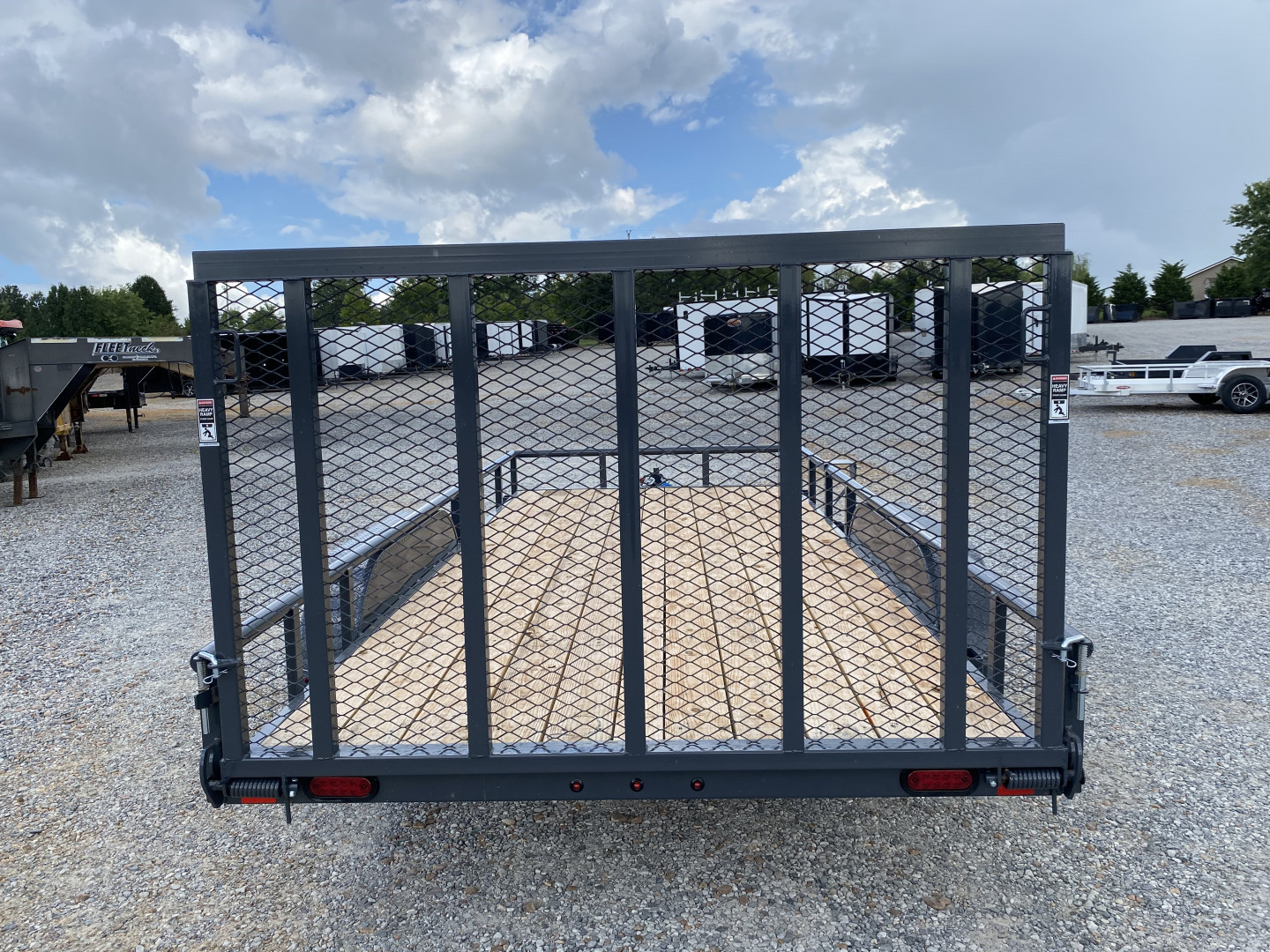 New 2025 Lamar 83"X16' 7K Utility Trailer