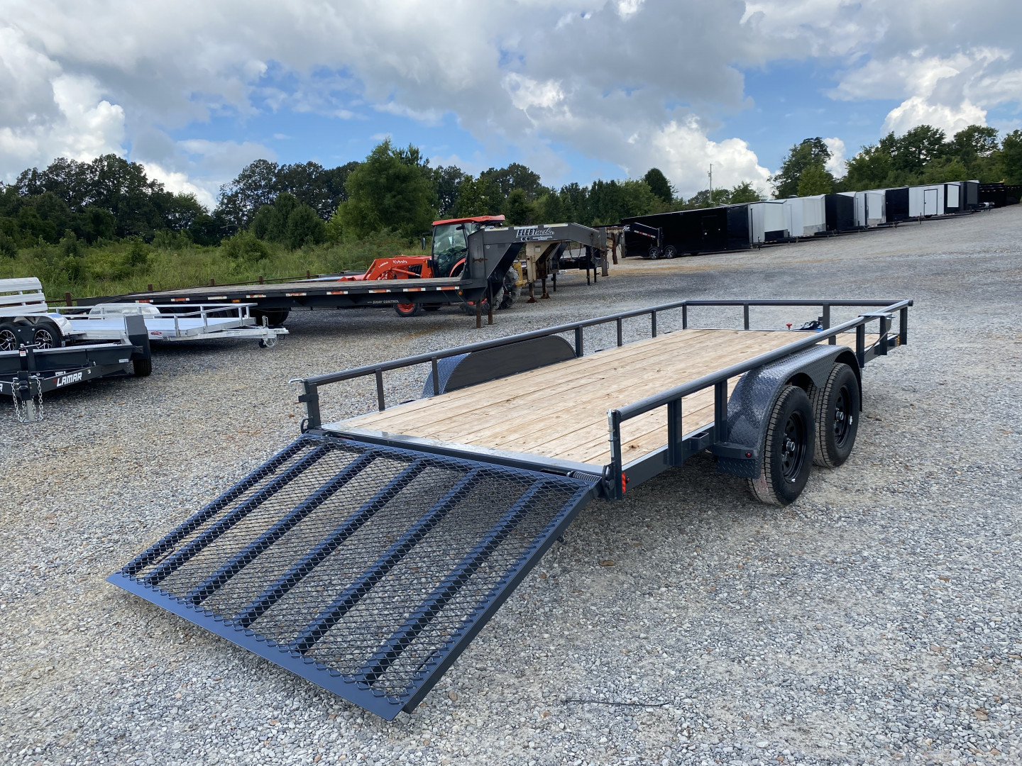 New 2025 Lamar 83"X16' 7K Utility Trailer