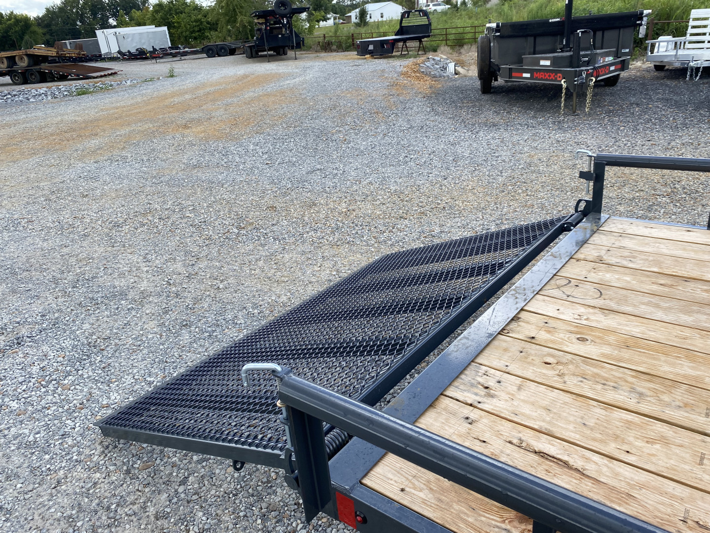 New 2025 Lamar 83"X16' 7K Utility Trailer