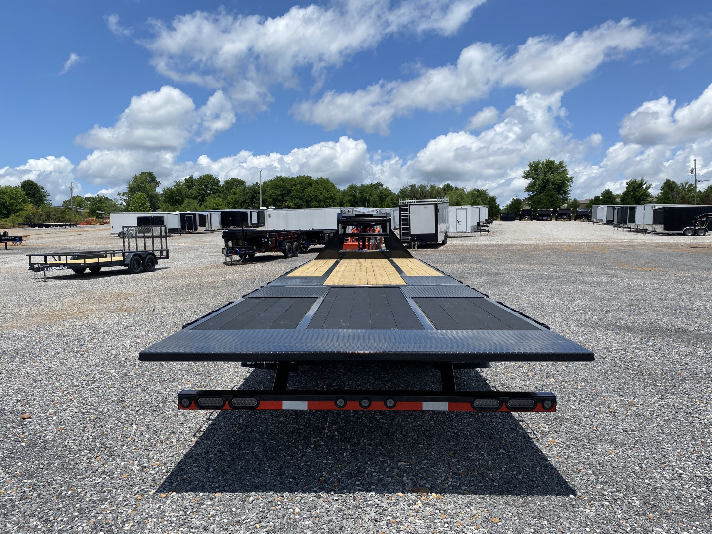 New 2025 Load Trail Gooseneck Trailer | 102" x 32' 30K GVWR