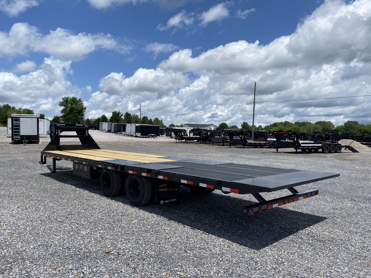 New 2025 Load Trail Gooseneck Trailer | 102" x 32' 30K GVWR