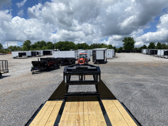 New 2025 Load Trail Gooseneck Trailer | 102" x 32' 30K GVWR