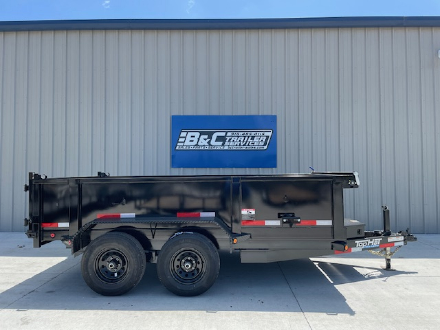 New 2025 TOP HAT 77X12 BUMPER PULL DUMP TRAILER , 2' WALLS, (2)5200LB TANDEM AXLES, GVWR 9900LBS
