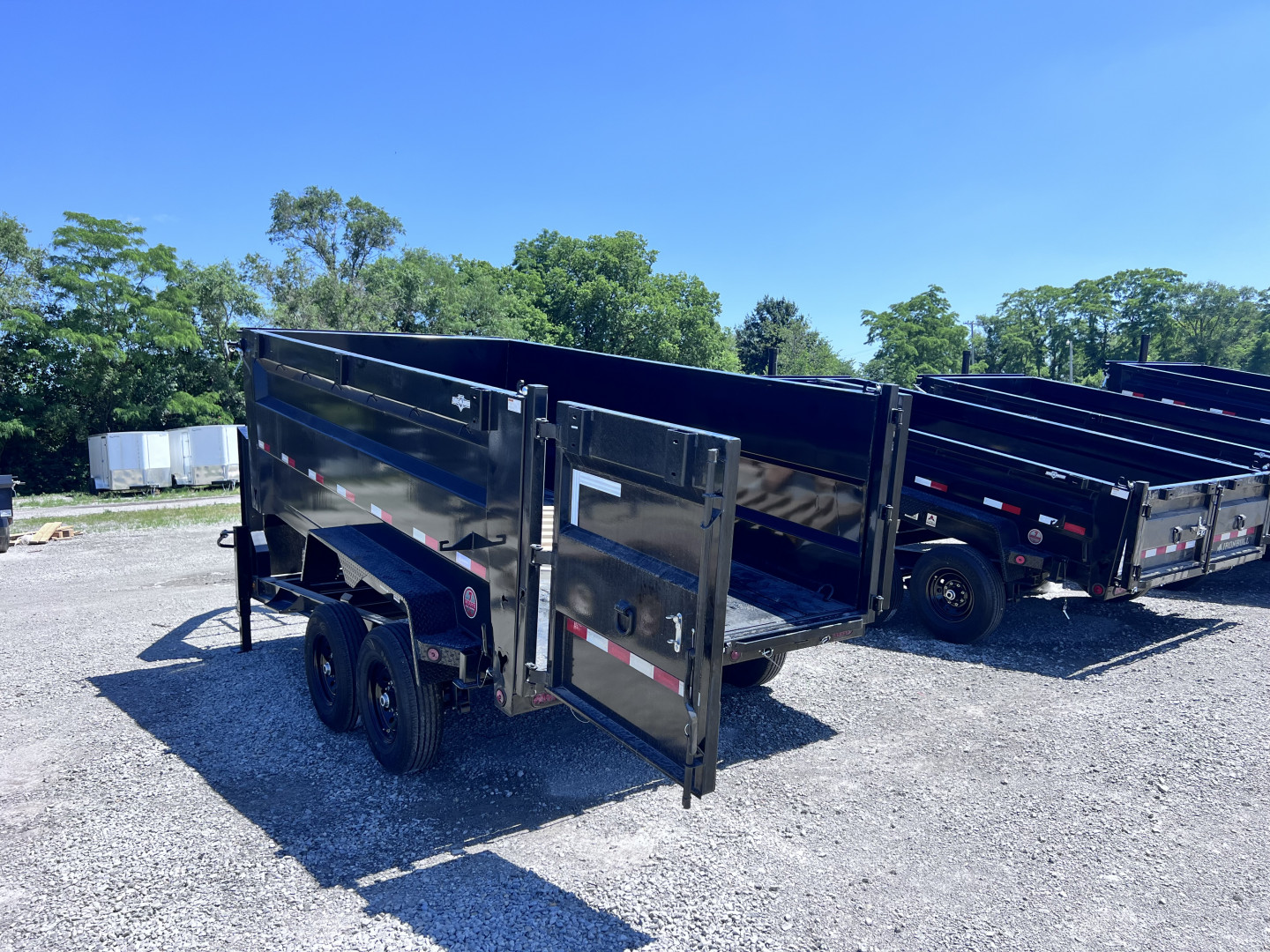 New 2026 IRON BULL 83 X 14 GOOSENECK DUMP TRAILER W/ 48" SIDES AND TELESCOPIC HOIST