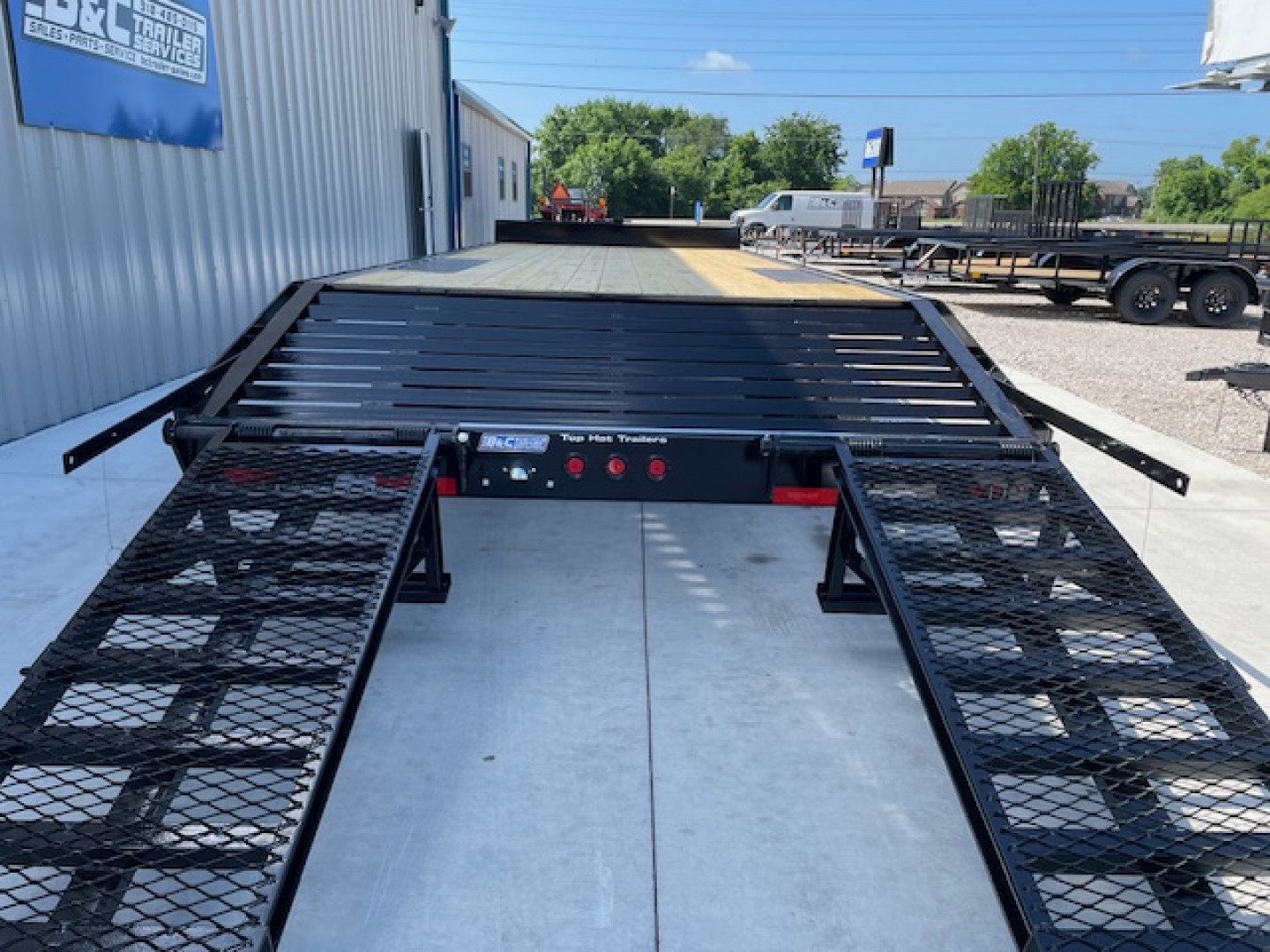 New 2025 TOP HAT 24'X102 DECKOVER BUMPER PULL EQUIPMENT TRAILER, 4' DOVETAIL, (2)7000lb TANDEM AXLES, 14,000lb. GVWR, FOLD UP RAMPS