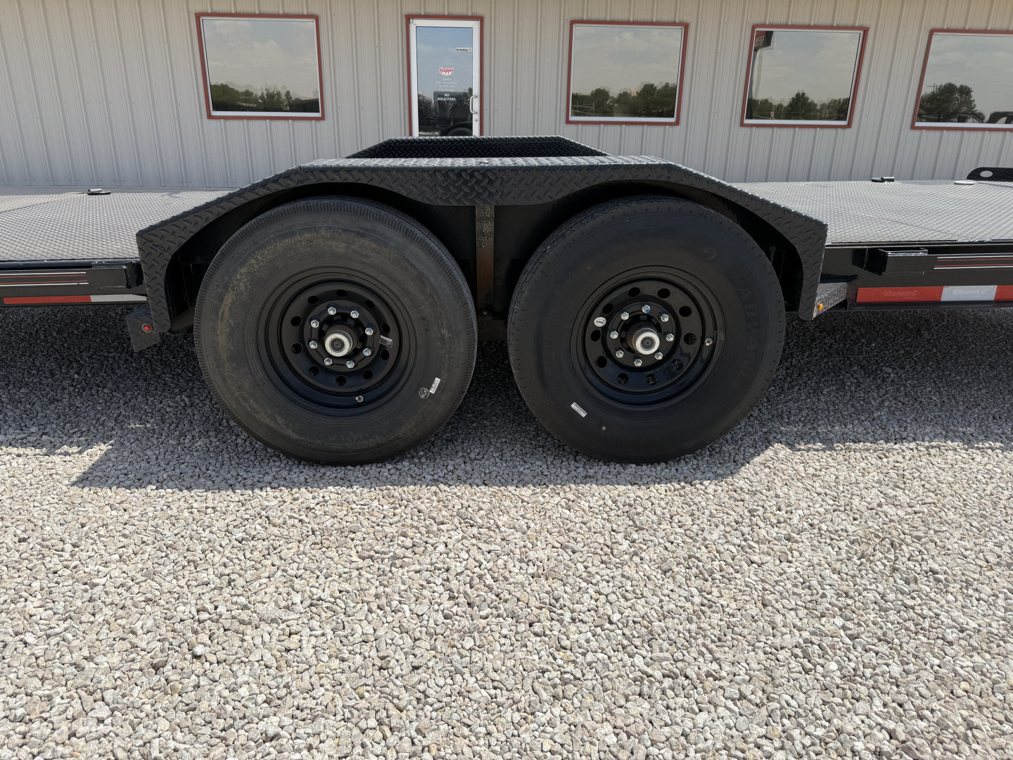 Used *USED* 2022 Diamond C 80"x18' BP Full Tilt Trailer- HDT