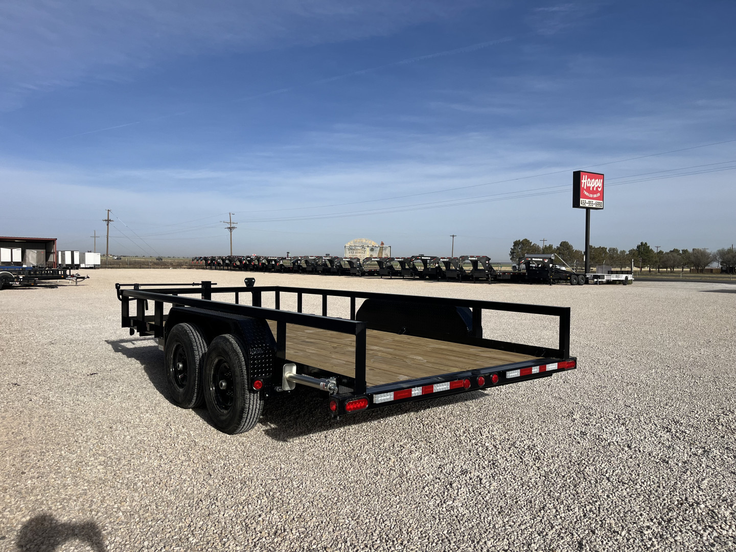 New 2026 PJ 83"x16' Angle Pipetop Trailer – P8