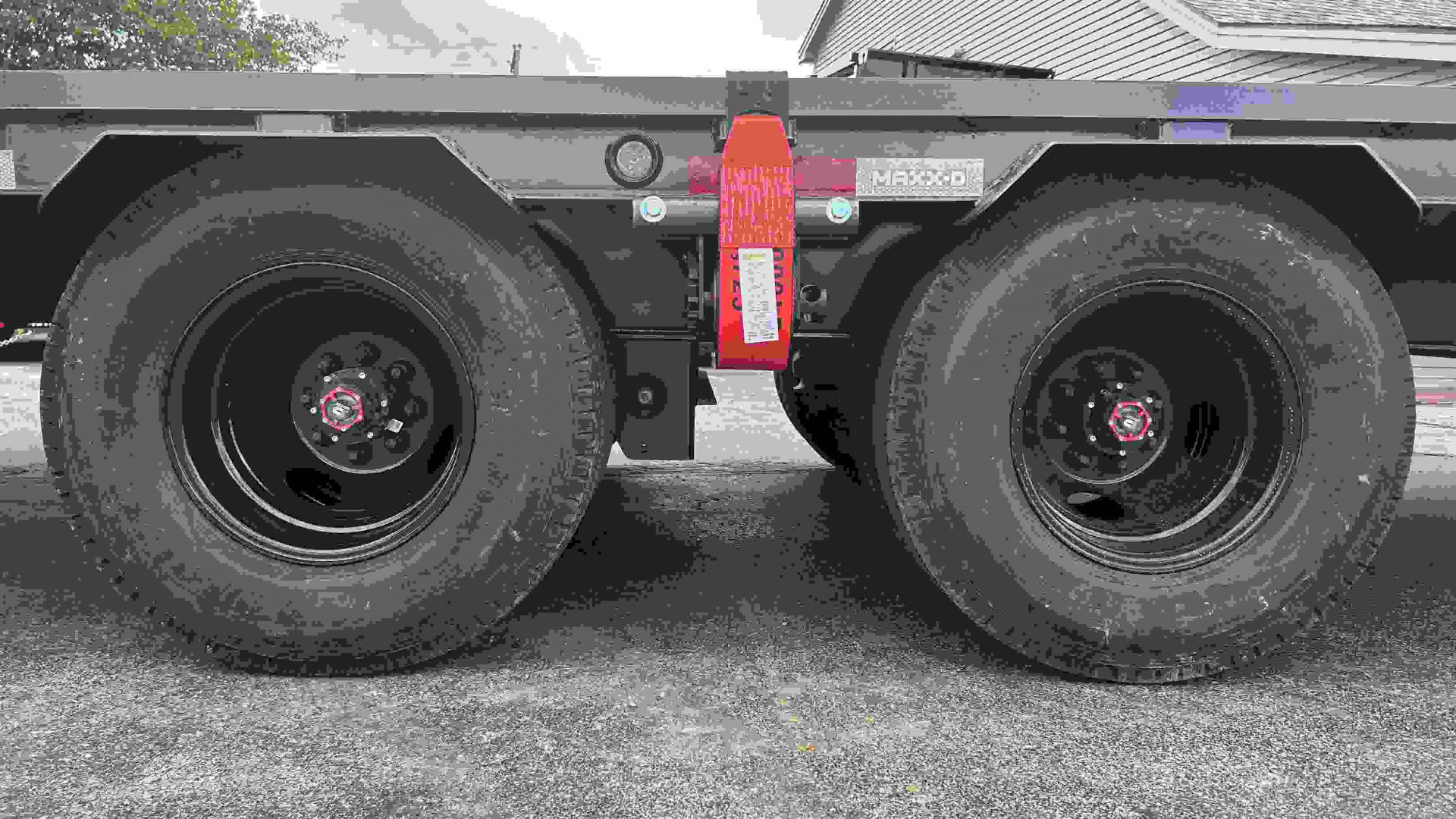 New 2026 102”x40’ MAXX-D GN Flatbed w/ Duals – LDX