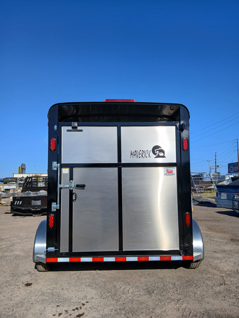 New 2026 Maverick Trailers 2H BP 13' Horse Trailer
