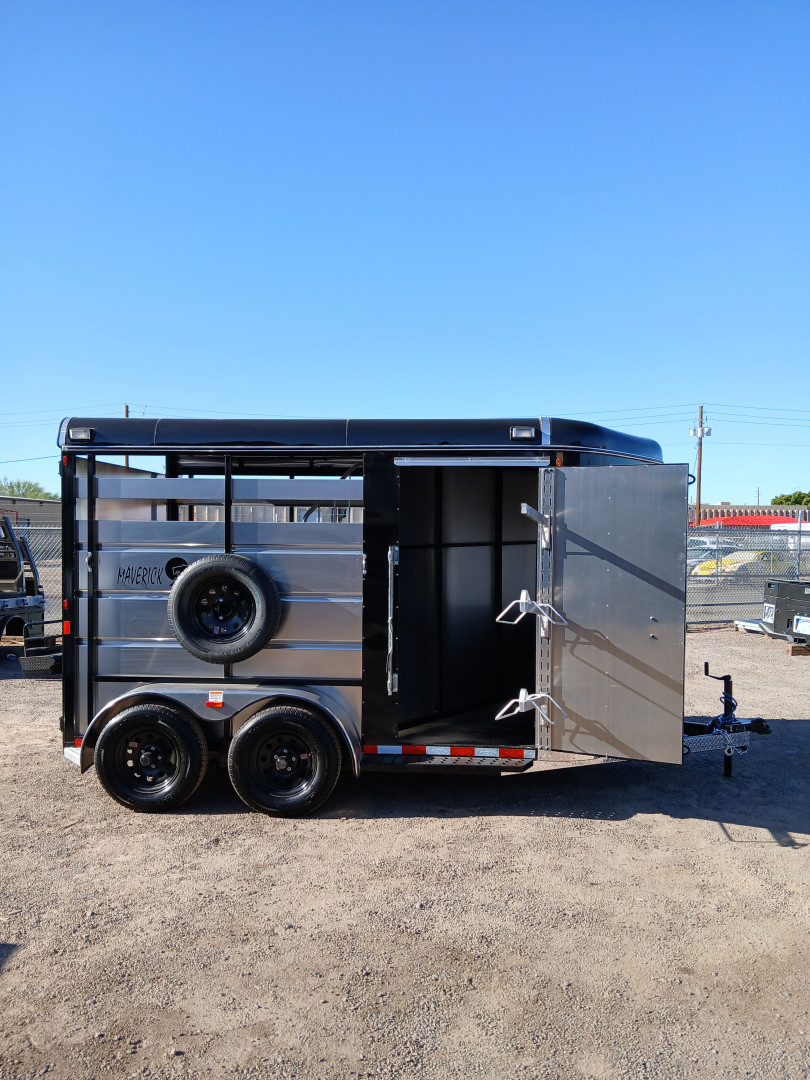 New 2026 Maverick Trailers 2H BP 13' Horse Trailer