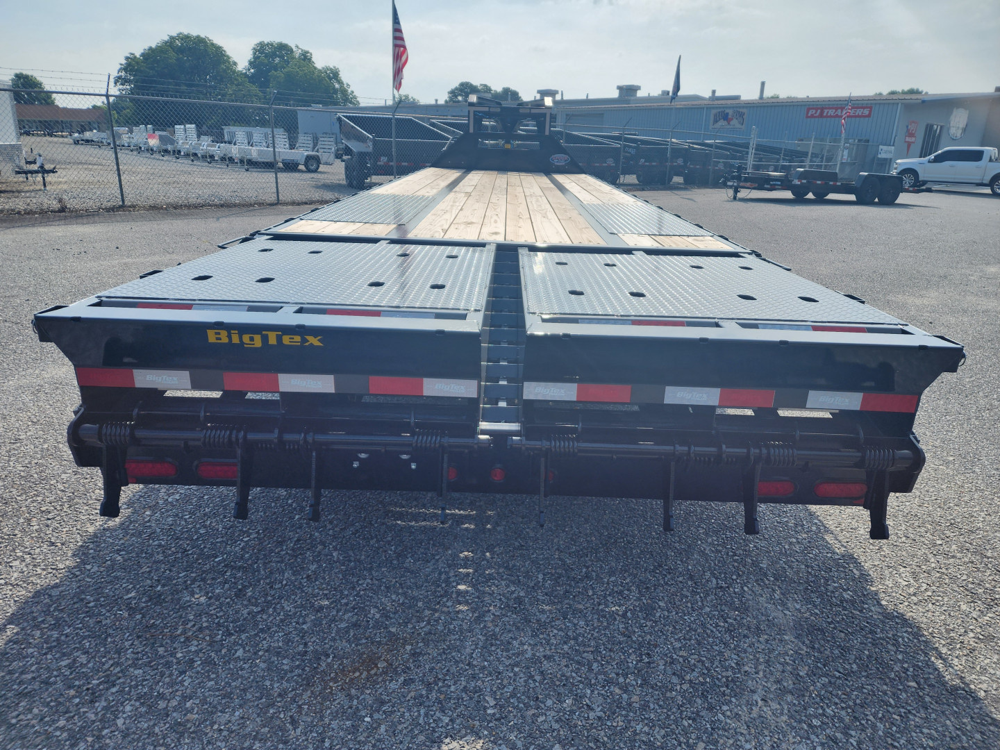 New 2025 Big Tex Trailers 22GN 25+5MR Equipment Trailer