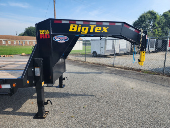 New 2025 Big Tex Trailers 22GN 25+5MR Equipment Trailer