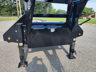 New 2025 Big Tex Trailers 22GN 25+5MR Equipment Trailer