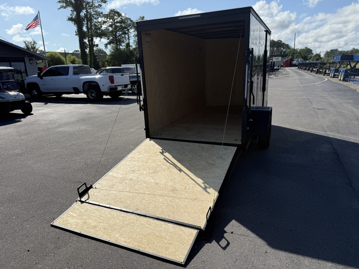 New TX6X12SA TEXAS TRAILERS 6' X 12' CRAGO / ENCLOSED TRAILER W/ REAR RAMP DOOR & SIDE DOOR