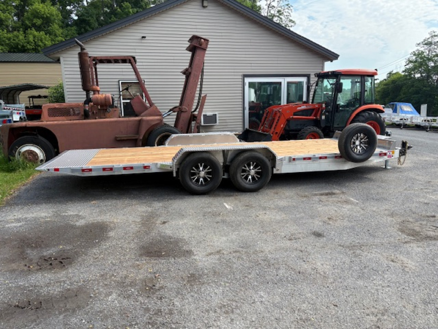 New 2026 Nordtek 82" X 20' -10K GVW Aluminum Power Tilt Trailer