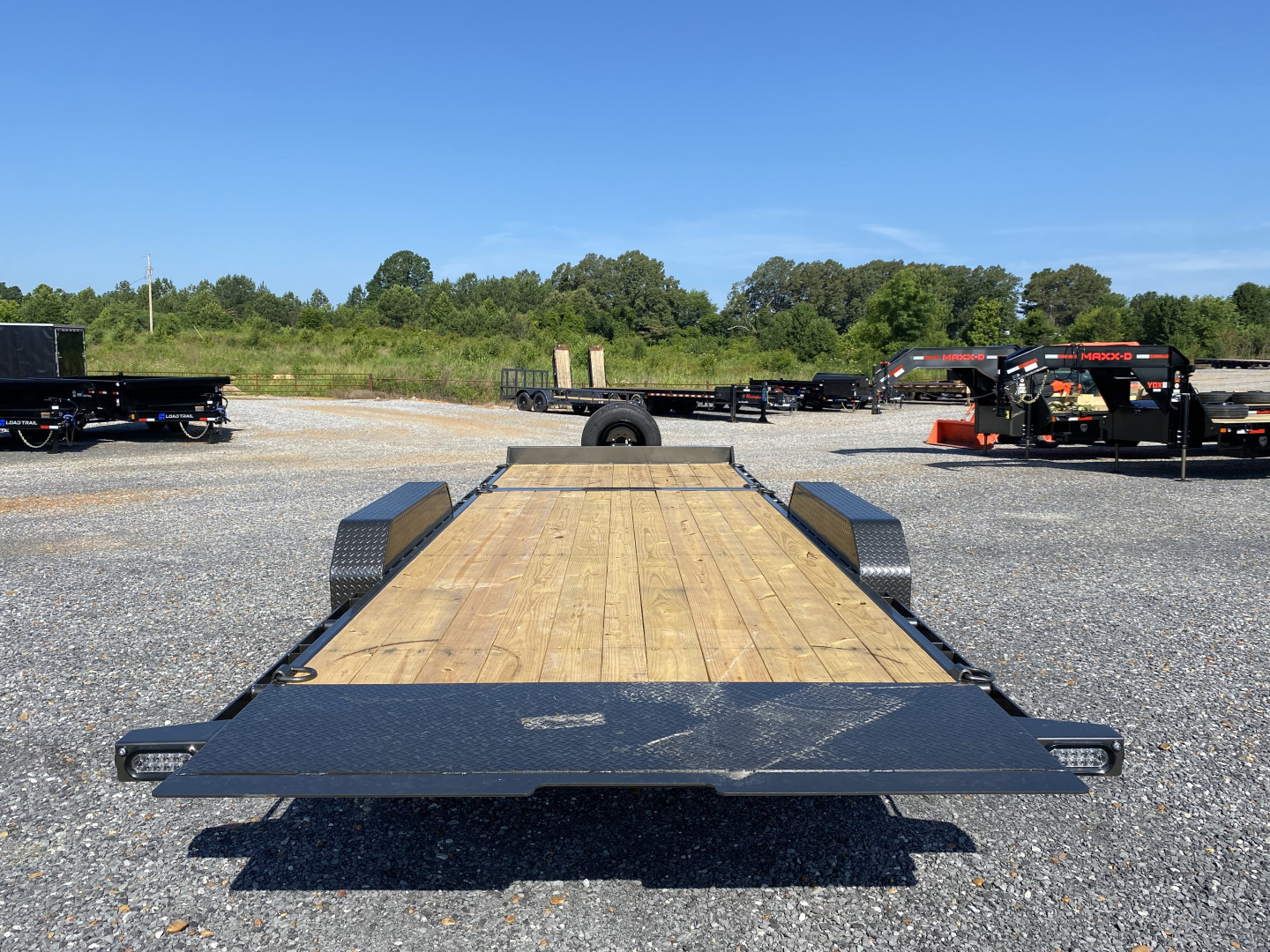 New 2026 MAXXD 83" X 22' 17.5K Tilt Equipment Trailer