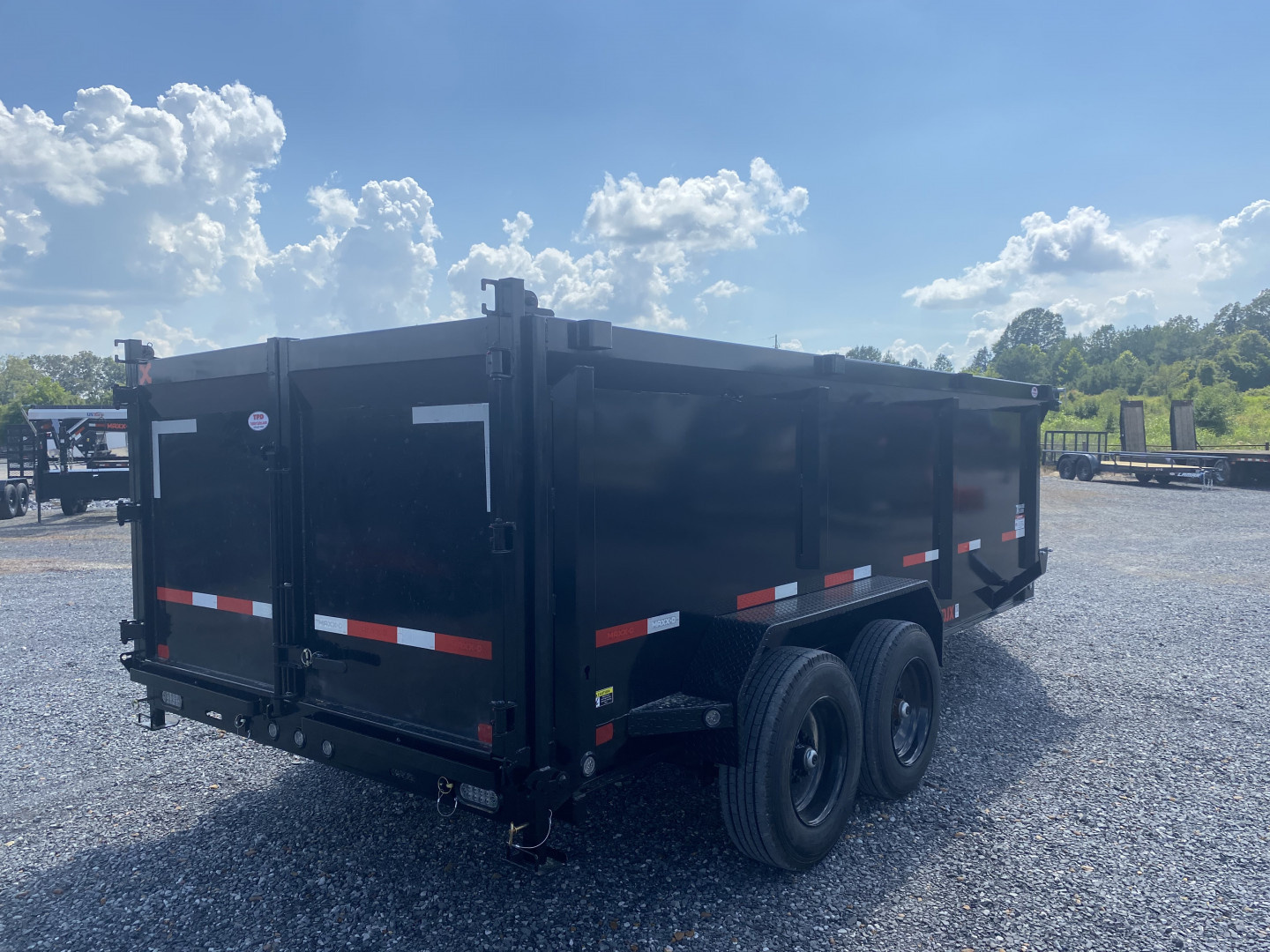New 2026 MAXXD Dump Trailer | 83" x 16' 17.5K GVWR