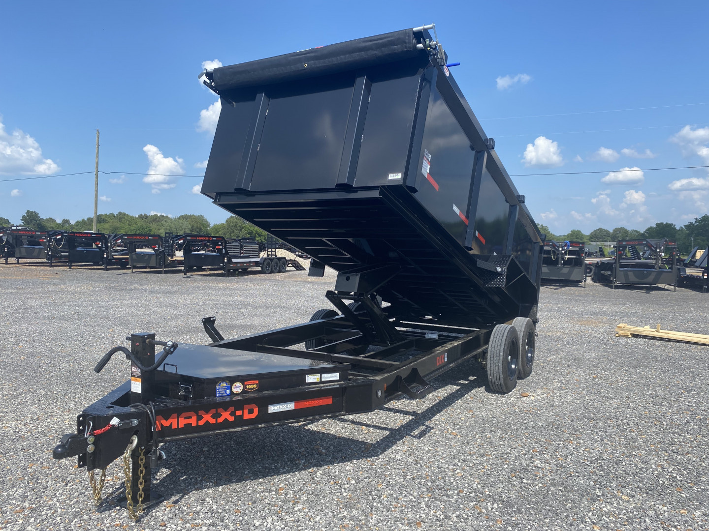 New 2026 MAXXD Dump Trailer | 83" x 16' 17.5K GVWR