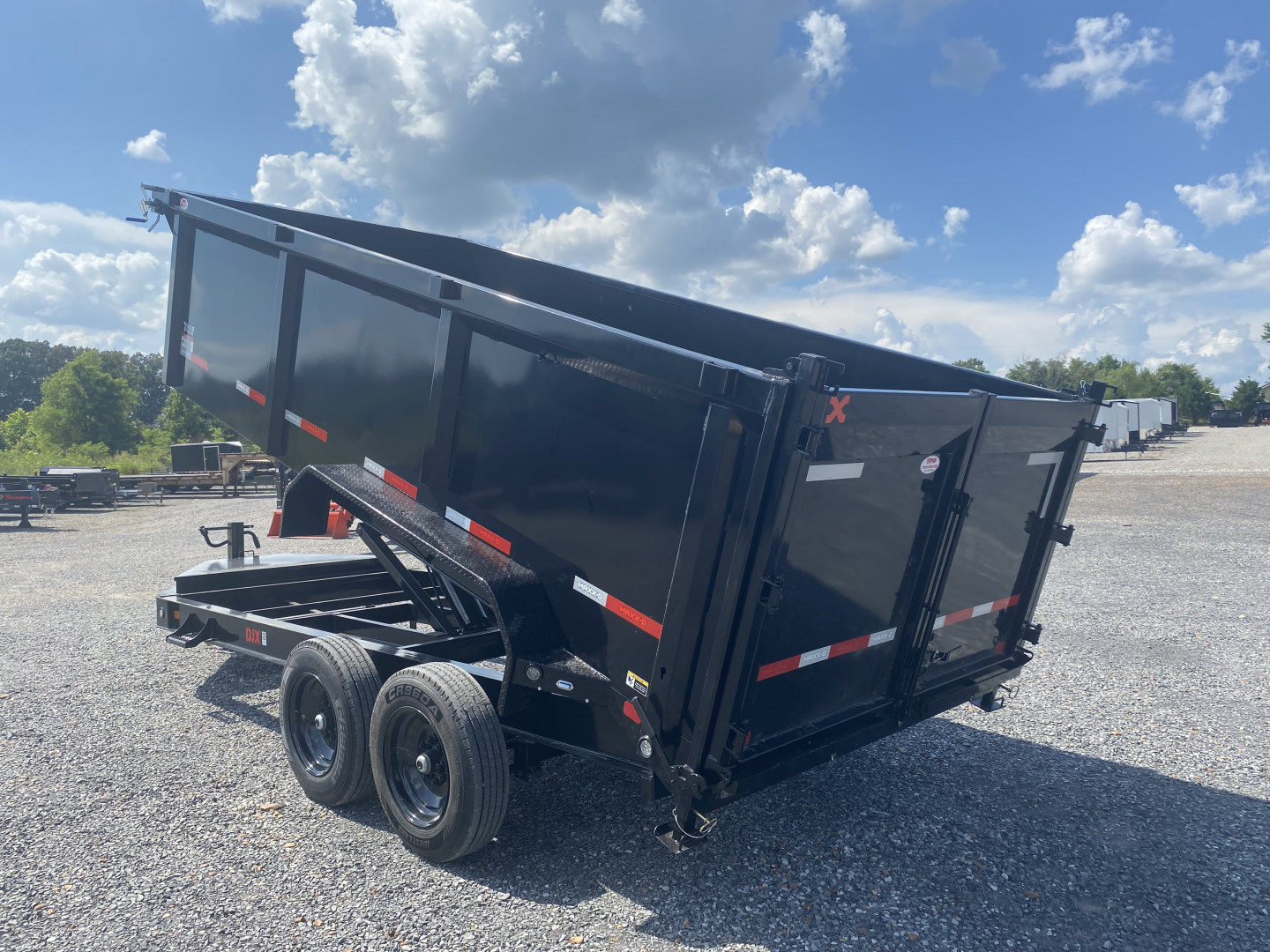 New 2026 MAXXD Dump Trailer | 83" x 16' 17.5K GVWR