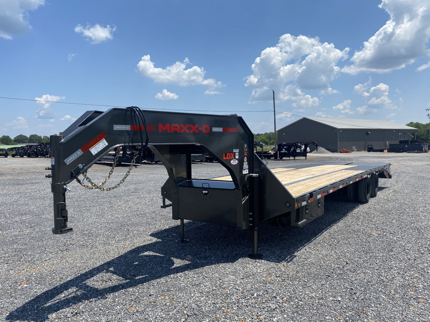 New 2026 MAXXD 102"X30' 25K Gooseneck Flatbed Trailer *ENGINEERED FRAME*