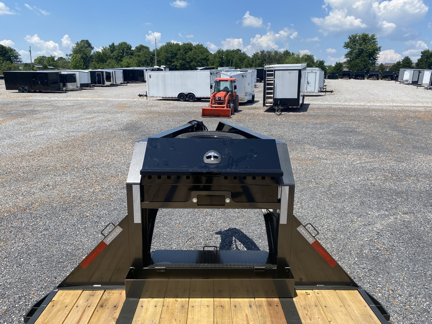 New 2026 MAXXD 102"X30' 25K Gooseneck Flatbed Trailer *ENGINEERED FRAME*