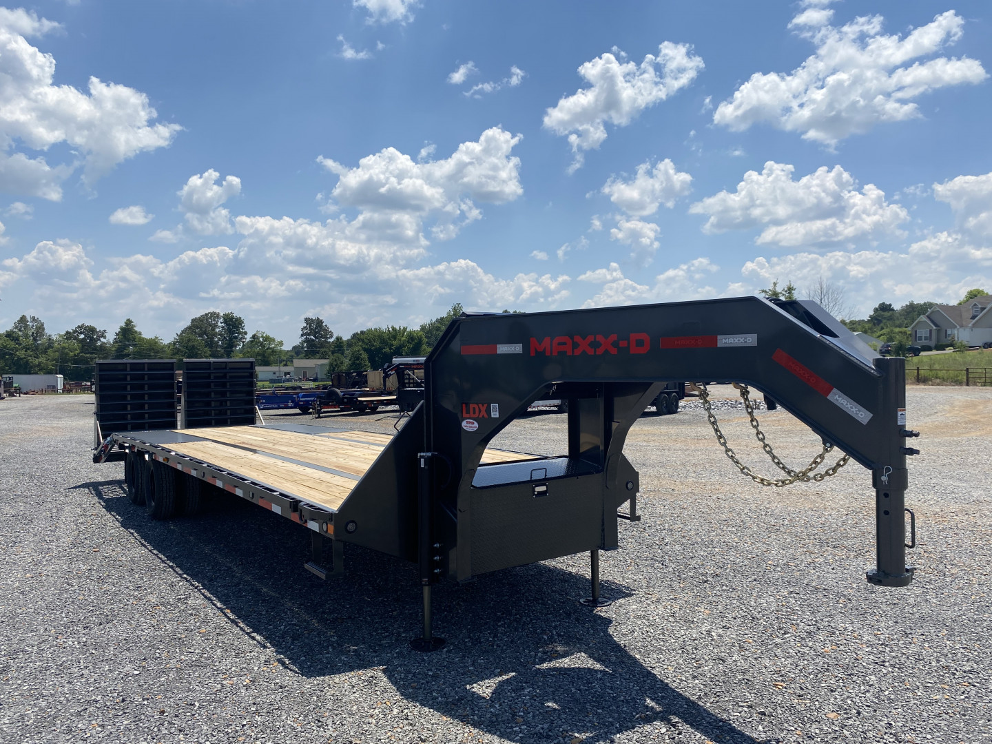 New 2026 MAXXD 102"X30' 25K Gooseneck Flatbed Trailer *ENGINEERED FRAME*