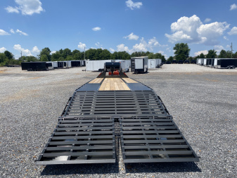 New 2026 MAXXD 102"X30' 25K Gooseneck Flatbed Trailer *ENGINEERED FRAME*