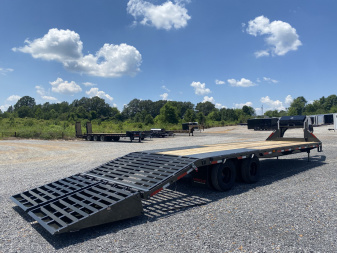 New 2026 MAXXD 102"X30' 25K Gooseneck Flatbed Trailer *ENGINEERED FRAME*