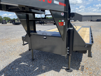 New 2026 MAXXD 32' x 102" 30k Hyd Dove Gooseneck Trailer